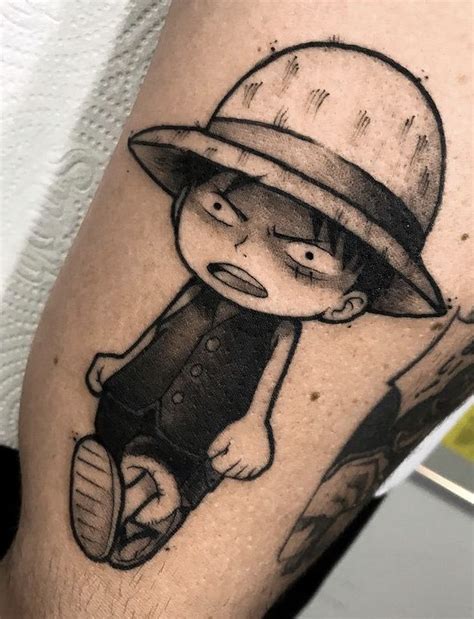 Tatuagem One Piece Pequena - Mini Luffy | Tatuagens únicas, Tatuagens de anime, Tatuagem one piece