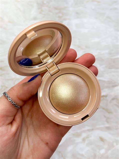 Rare Beauty Silky Touch Highlighter Review — Hannah Lisa