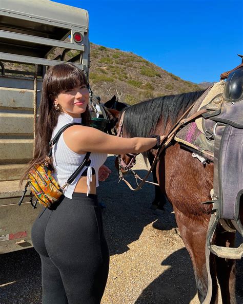 salomé larrea muñoz (@salarrea) • Instagram photos and videos