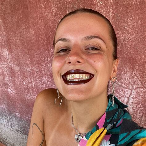 Tooth gone wild: Polly Warns, the tooth gem artist taking Berlin back ...