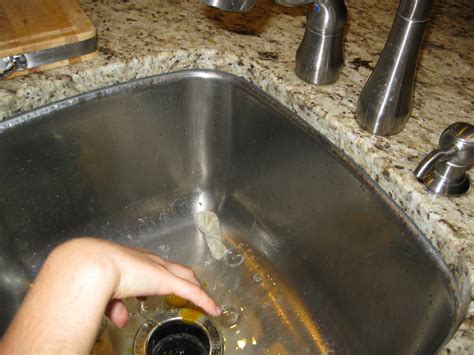 Solagratiamom: Expanding Egg/Shrinking Egg Experiment