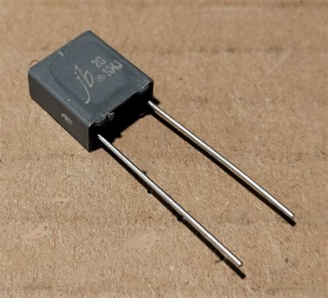 100nF, 400V, kondenzátor - Árwill Elektronic