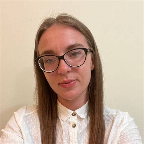 Irina: Certified teacher of German | LiveXP