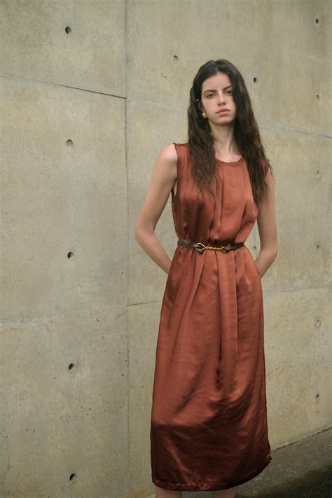 Satin sleeveless dress in 2024