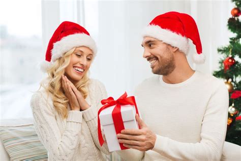 20 Best Gifts For Couples They'll Both Love - Lover Sphere