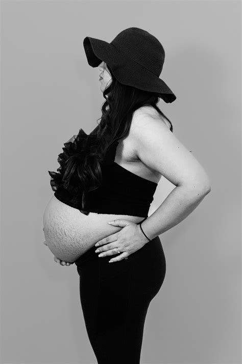 Pregnant Naked Women Photos, Download The BEST Free Pregnant Naked