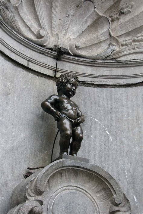 Peeing Kid Statue