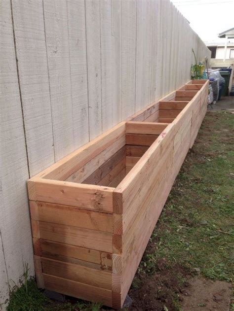 30 Easy DIY Wooden Planter Box Ideas For Beginners / FresHOUZ.com