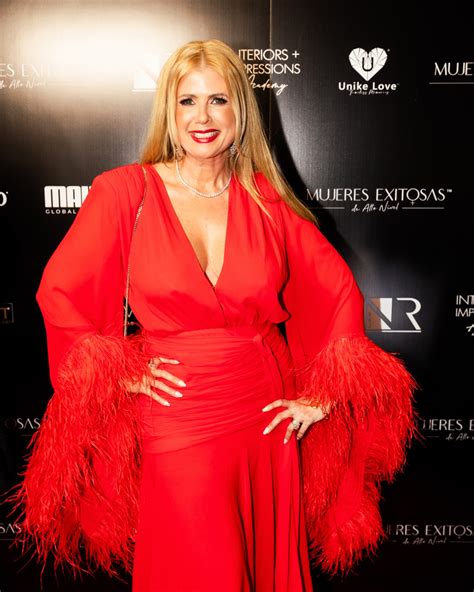 Sissi Fleitas | About last night eighth anniversary