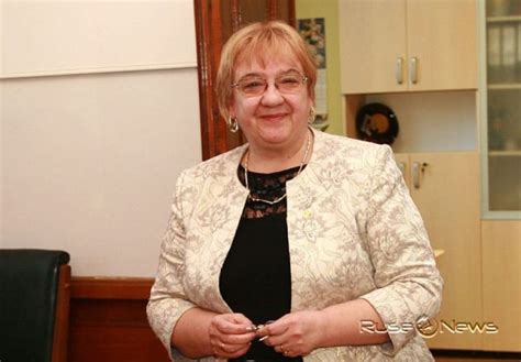Проф. Велизара Пенчева стана DHC на Университета в Питещи - TVN.BG