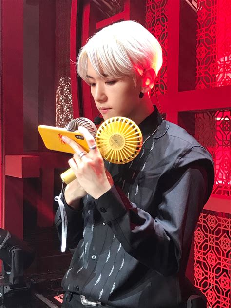 beki (@baobeikhyuns) / Twitter