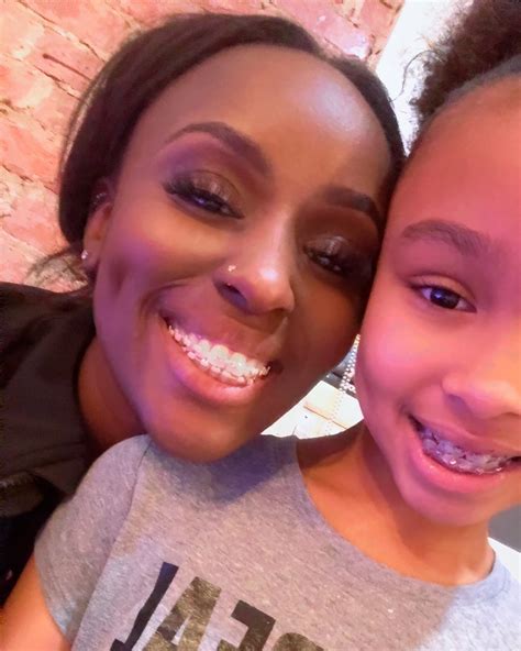 Courtney Jones (@lovexcourtney) • Instagram photos and videos