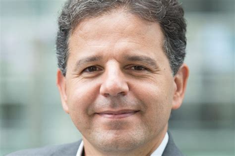 mg funds boss calls  global approach  tokenisation