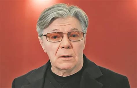 Актер Александр Збруев попал в больницу