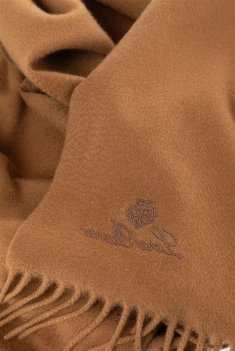 Loro Piana — оригінальні товари бренду в інтернет-магазині Domino