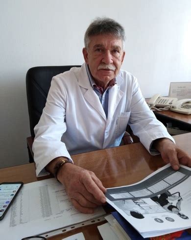 Знакомьтесь главный врач СДЦ Санагин Валерий Петрович. В 1977 году ...