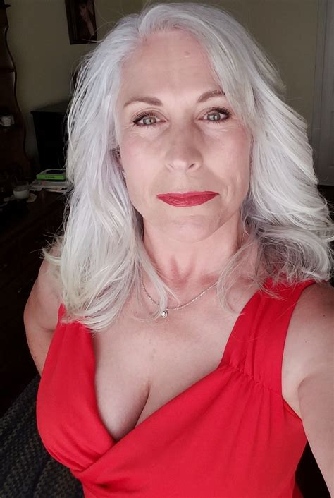 Beautiful Women Over 50, Beautiful Old Woman, Beautiful Women Pictures