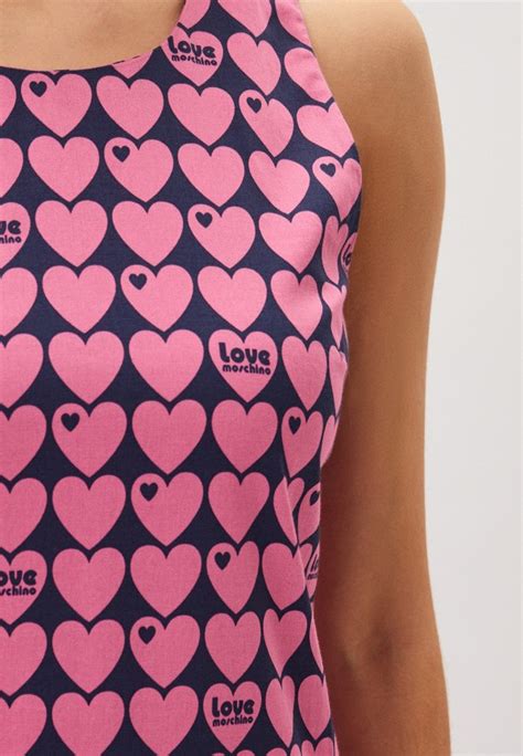 Платье Love Moschino, цвет: розовый, RTLADF567702 — купить в интернет ...