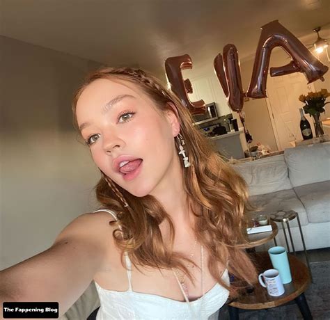 Sadie Stanley Sexy Collection (18 Photos) | #TheFappening