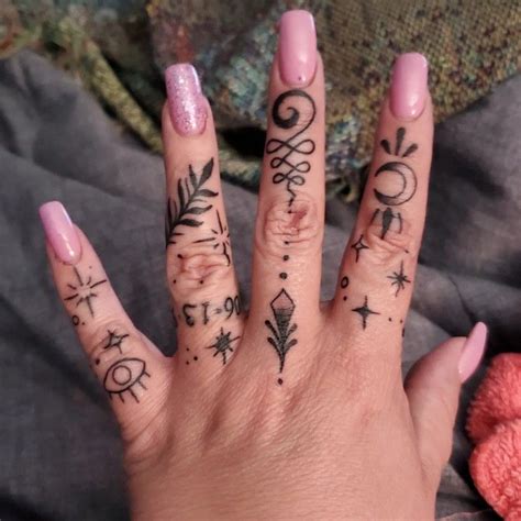 pin  tattoo small hand tattoos knuckle tattoos hand tattoos
