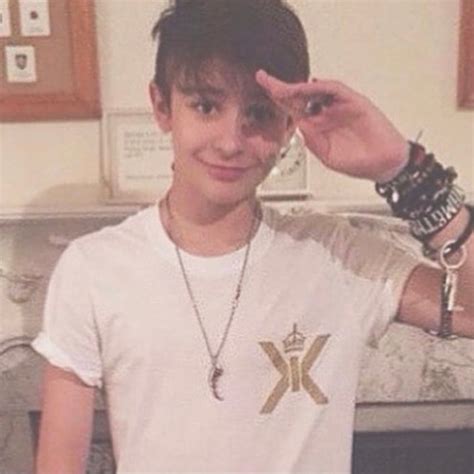 Leondre is cute | Bars and melody, Leo, Celebrities