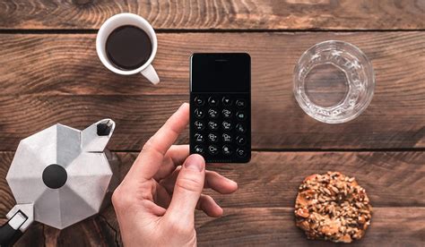 NichePhone-S: маленький кнопочный Android-телефон | gagadget.com