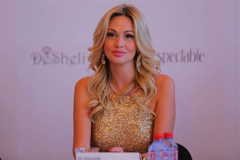 Виктория Лопырева начала карьеру певицы на "Новой волне" - 24СМИ