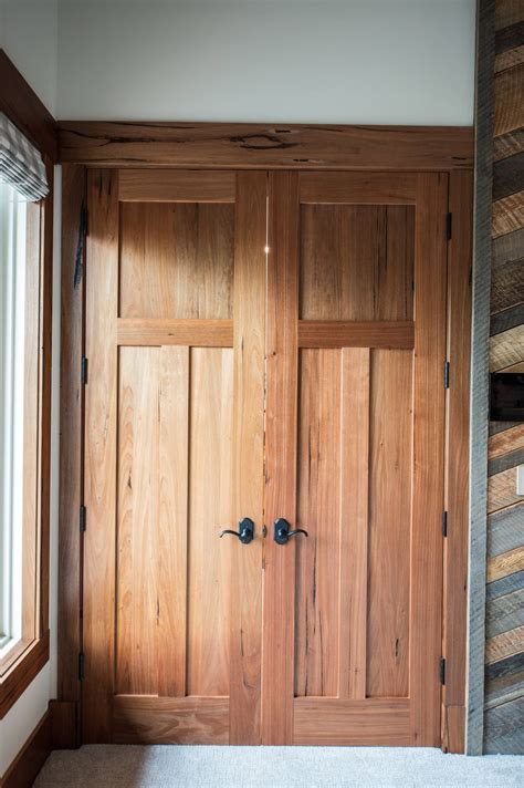 Craftsman Interior Doors: Choosing the Right Type for Your Home