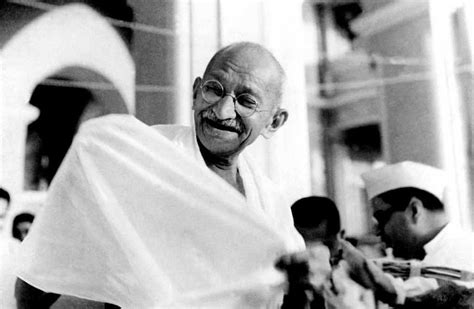 MAHATMA "THE GREAT SOUL" GANDHI - VelEx Politics