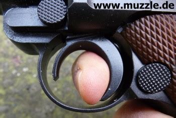 UMAREX P 08