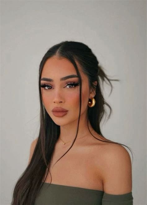 Pin by Mariana Mora Gómez on Maquillaje nude in 2025 | Glamour makeup