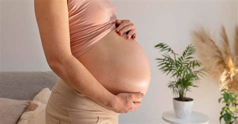 Como o bebê se posiciona na barriga? Entenda as principais posições ...