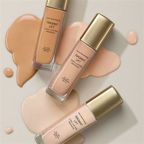 Max Factor Radiant Lift Długotrwały Podkład Nawilżająco Rozświetlający ...
