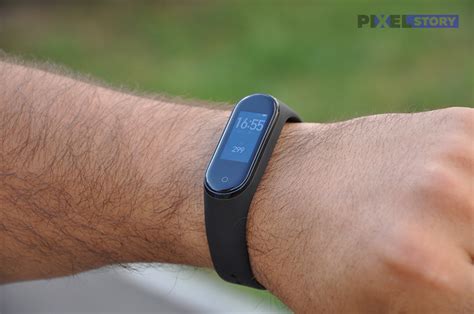 Обзор Xiaomi Mi Band 4. Умные часы не нужны