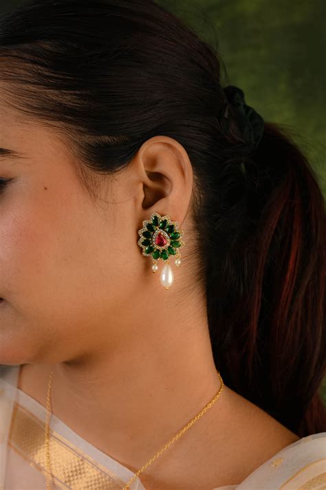 mahnoor pendant necklace set timeless elegance  totapari jewellery