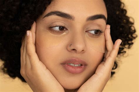 Простые способы снять отеки с лица | OkBeauty