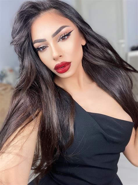 TW Pornstars - Vanessa. Twitter. Happy Valentines Day, beautiful people