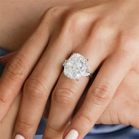 10 Carat Cushion Cut Diamond Rings | Apr 2023 Buying Guide