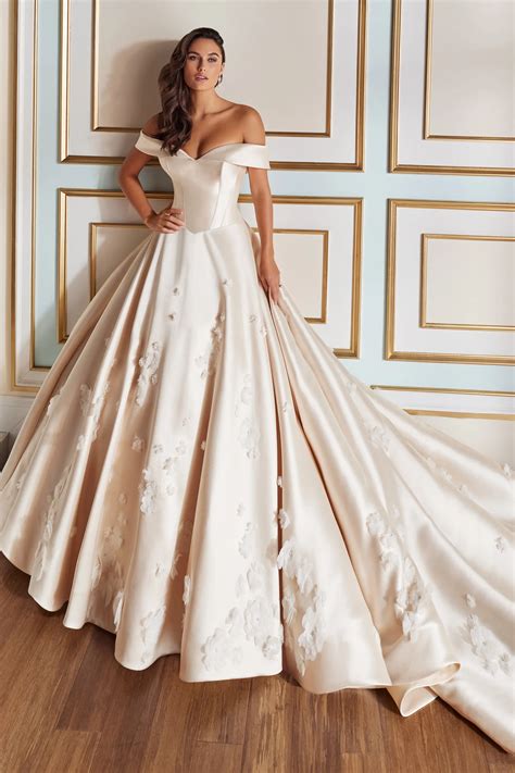 ballgown bridal gown - Fashion Professional
