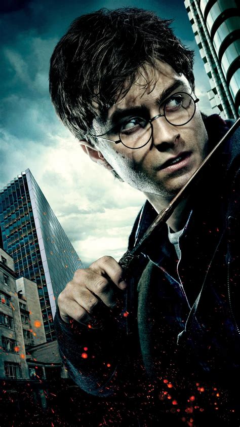 Was Daniel Radcliffe TOO Young For Deathly Hallows 2? Experts Weigh In. Image 13