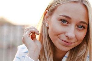 Дружина Віктора Павлика зізналася, як заробила на чотири машини