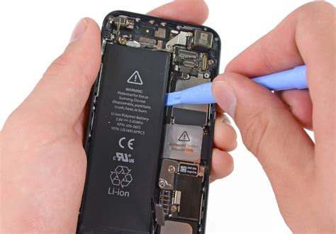 Как заменить аккумулятор на iPhone 5