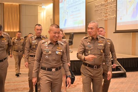 พล.ต.อ.สำราญ ทุบโต๊ะสั่งยกระดับนวัตกรรม AI รับมือจราจรปีใหม่ 2569 เน้น ...