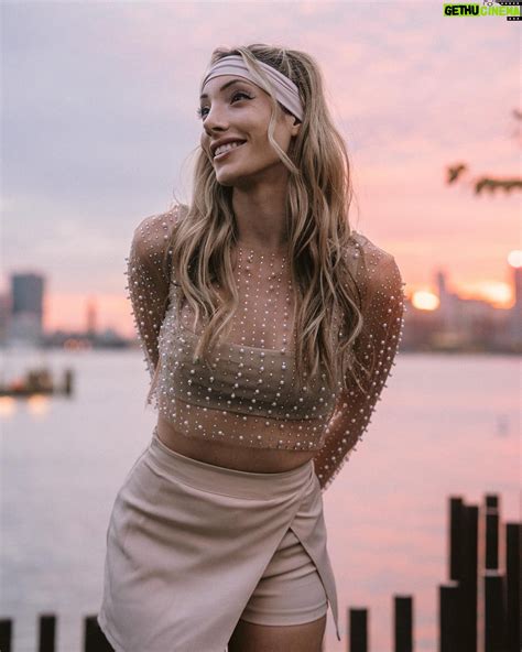 Avori Henderson Wiki, Biography, Age, Gallery, Spouse and more