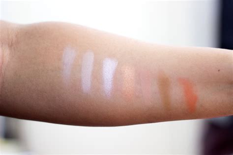 FashStyleLiv: Morphe 35O Eyeshadow Palette Review + Swatches