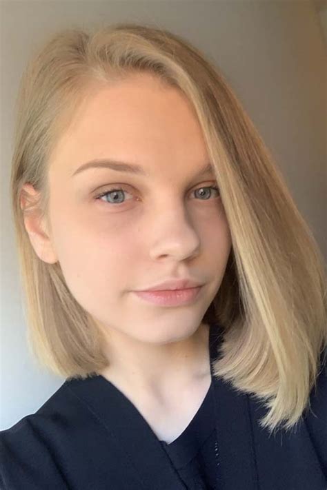 Evita Smirnova Model based in London