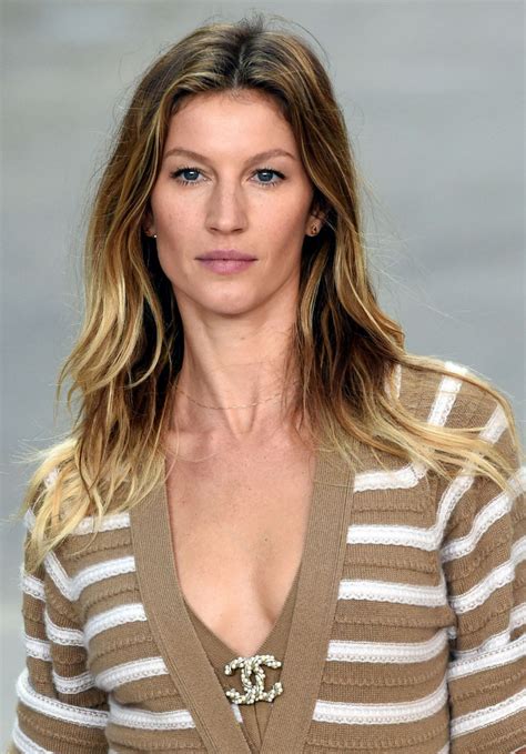 Gisele Bundchen Walks Her Last Runway Show During Brazil Fashion Week