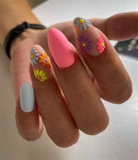 Летний маникюр. Дизайн ногтей на лето. Ромашки на ногтях. | Gel nails ...