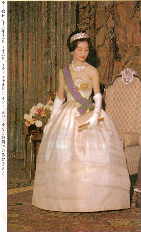 Crown Princess Michiko of Japan in December, 1960 | ヴィンテージドレス, 美智子さま, 皇后美智子
