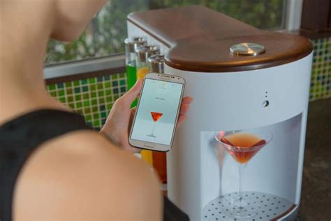 Cocktail Keurig Brings Bartender to Your Kitchen | Cocktail machine ...